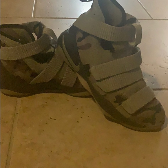 Lebron solder - Picture 2 of 3